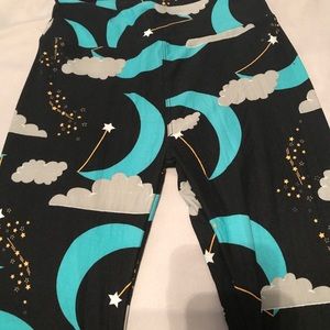 Lularoe Size OS moon and star leggings!